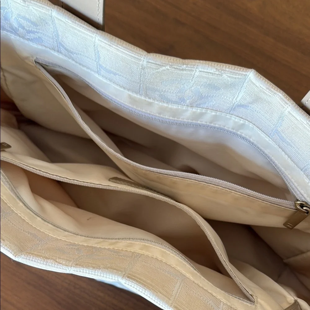 CHANEL Travel Line Beige Nylon Tote Bag - Picture 11 of 16